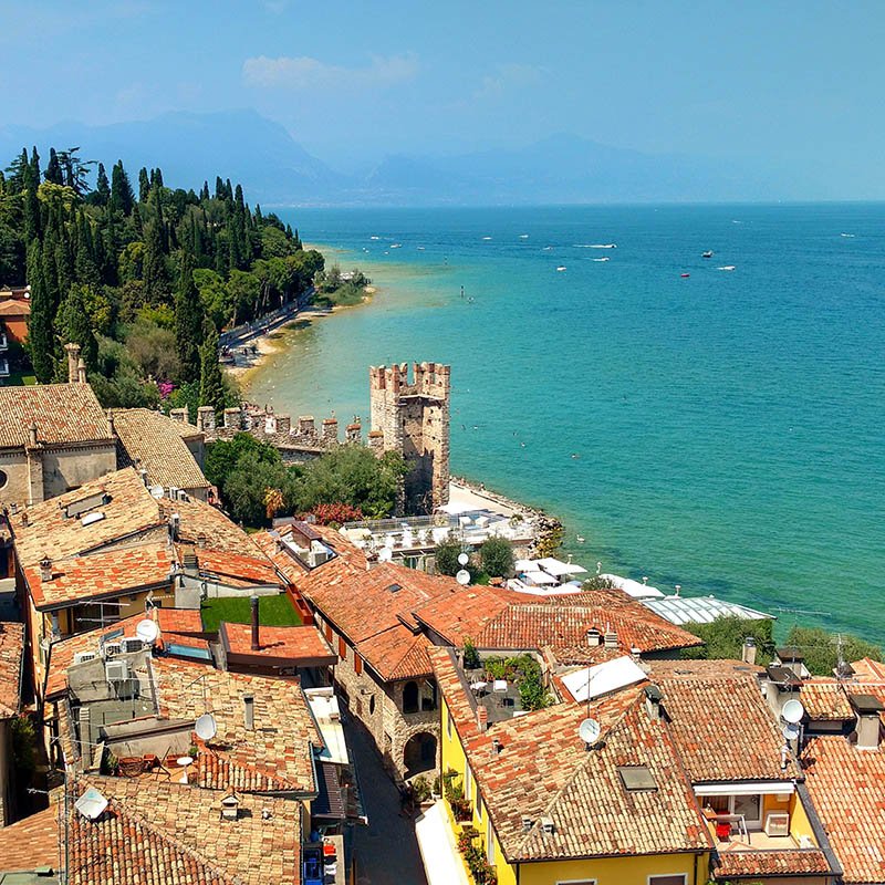 vista sirmione praia lago di garda